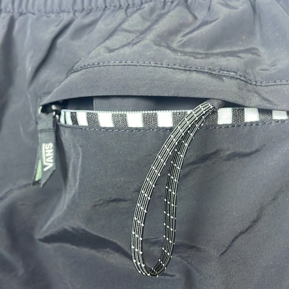 🏁 EUC VANS OFF THE WALL Relaxed Fit Black Swim Trunk Men’s Size L - Picture 8 of 11